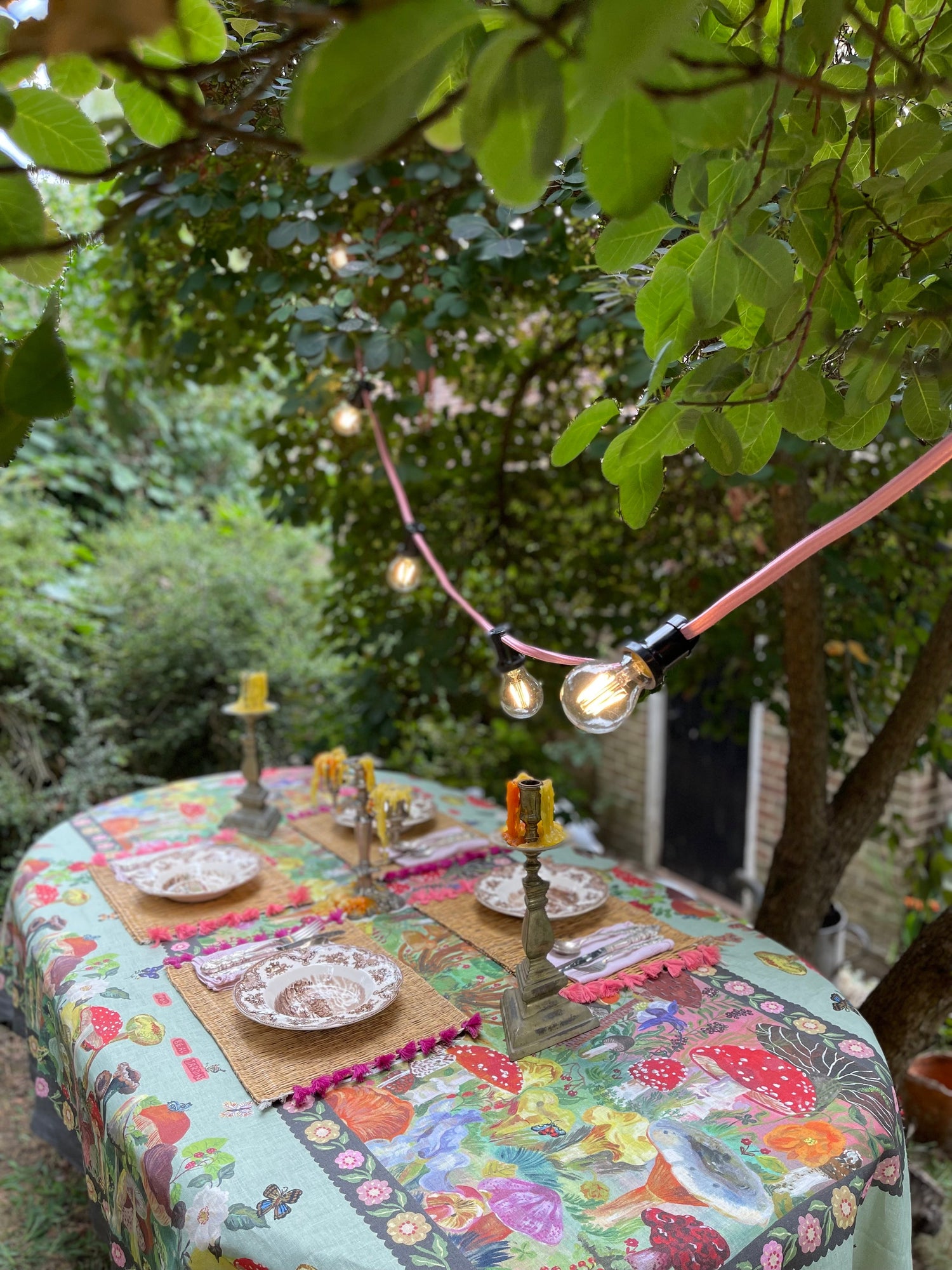 Lola's Festoons