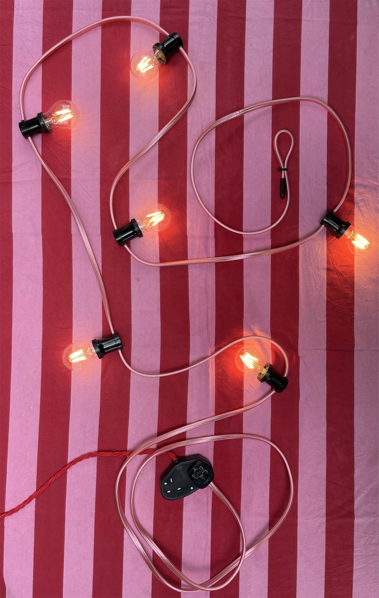 Classic Festoon by Lola's Leads