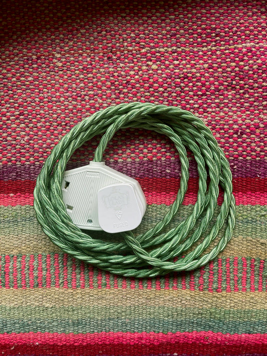 Lola's Leads - Apple & White 3m