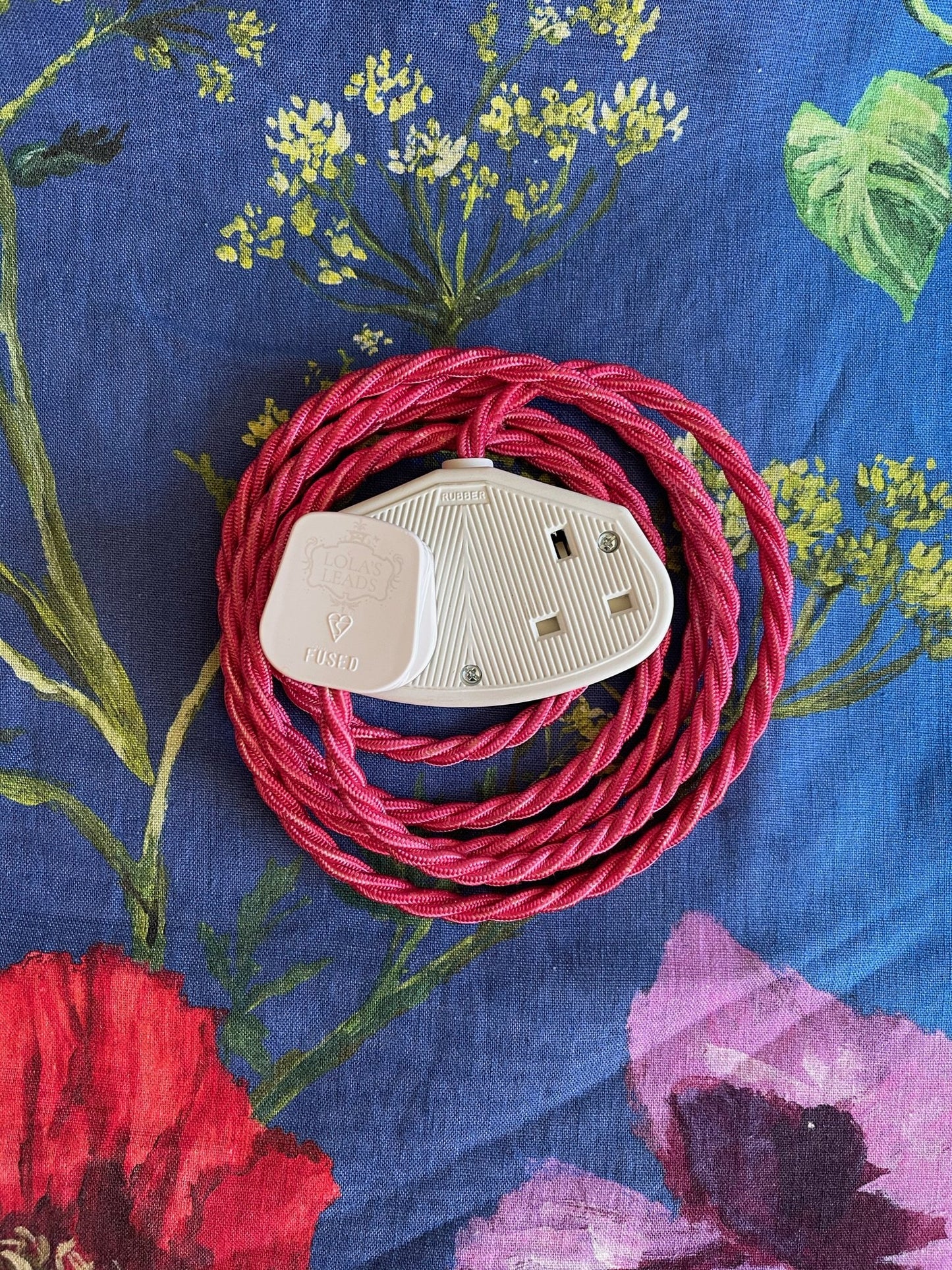 Lola's Leads - Hibiscus + White