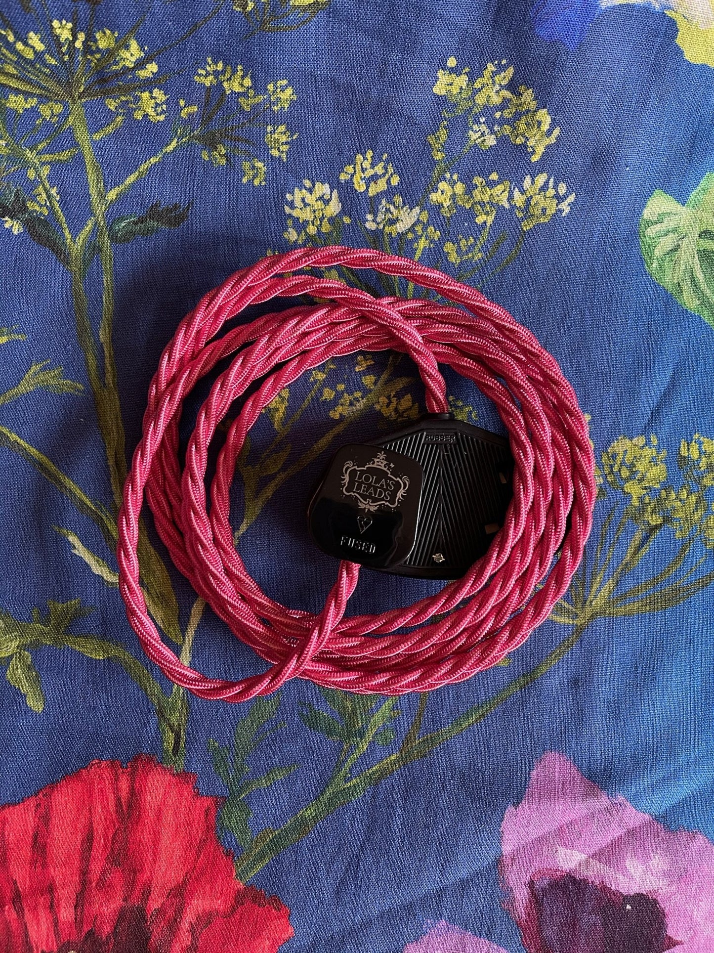 Lola's Leads - Frangipani & Black | 2m & 3m