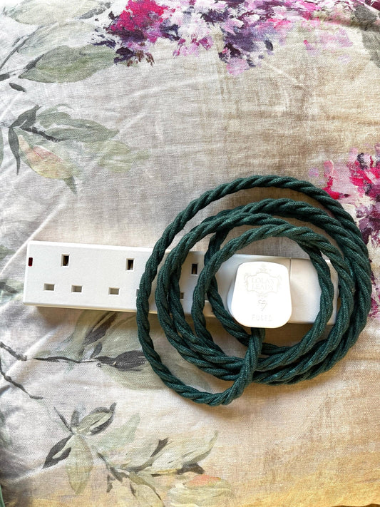 Lola's Leads - Alpine Fir Linen + White 2m 4 Gang