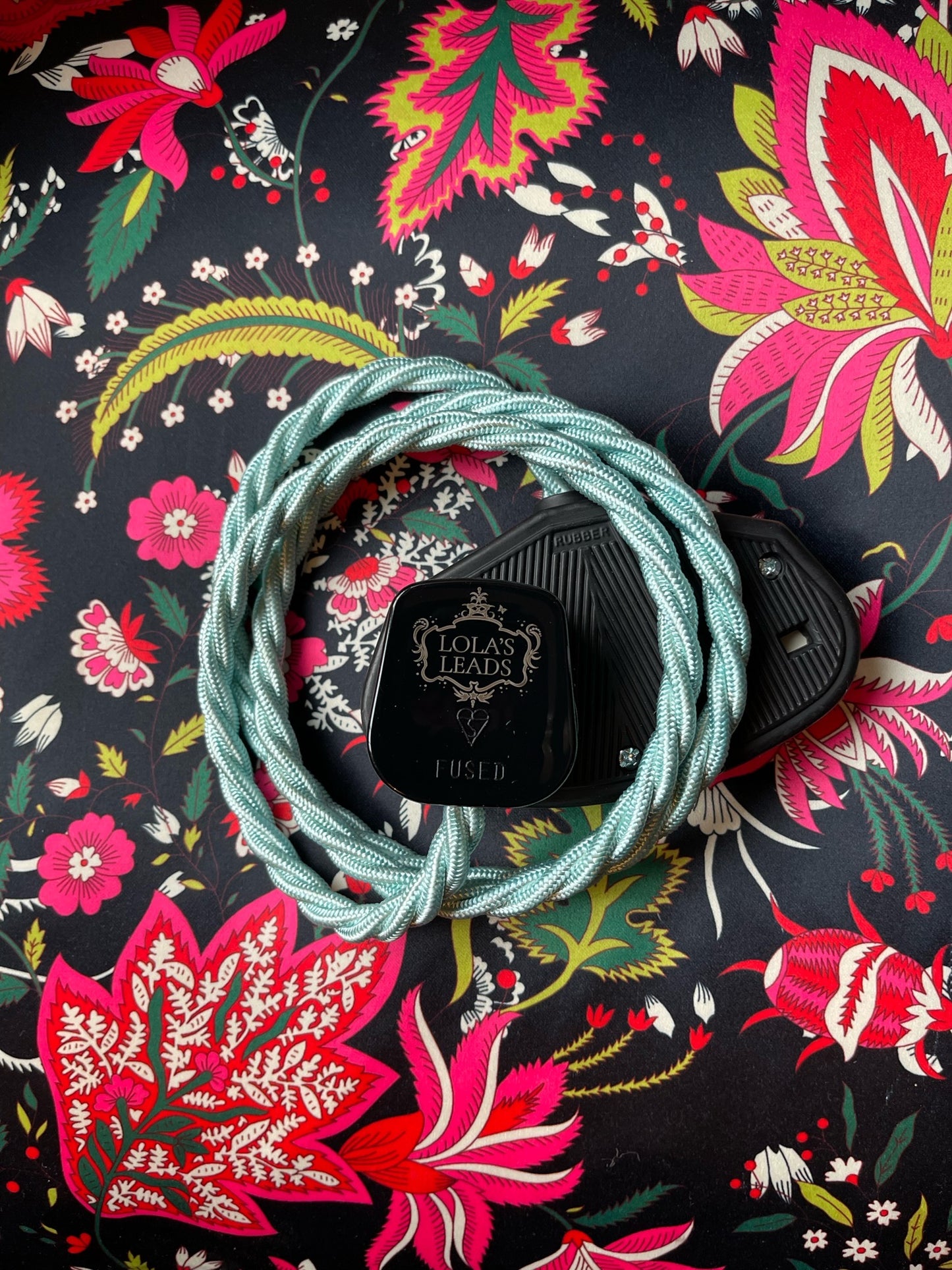 Lola's Leads - Aqua Ice + Black 1m