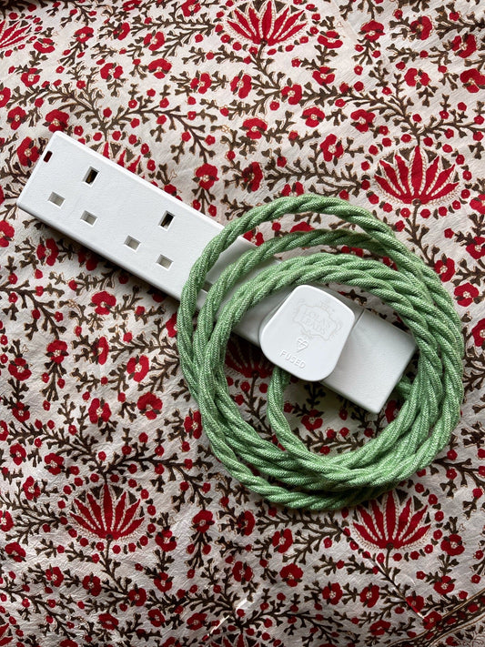 Lola's Leads - Oregano Linen + White 2m 4 Gang