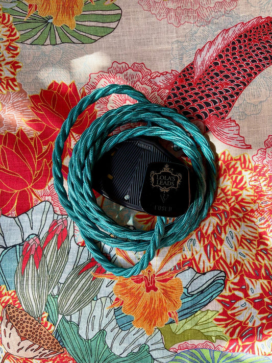 Lola's Leads - Peacock + Black