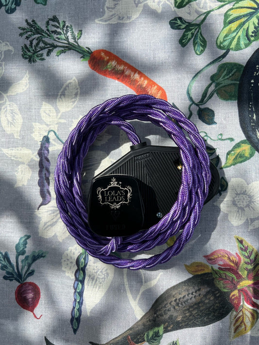 Violet + Black 2m