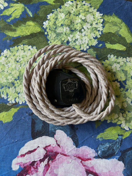Lola's Leads - Plaster Linen + Black 3m