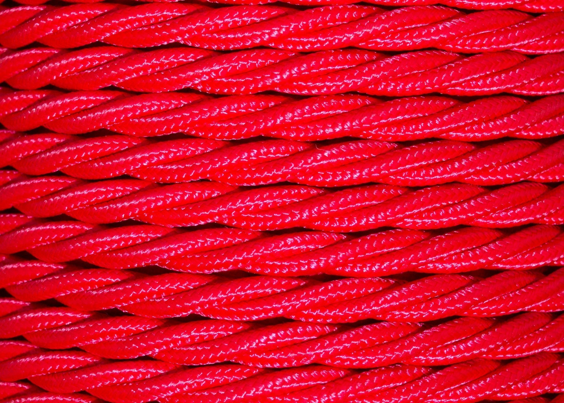 Scarlet Twisted Lighting Cable